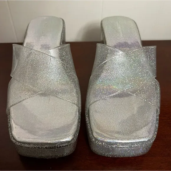NWOT Jeffrey Campbell silver IridescentGlitter Bubblegum Platform Sandals