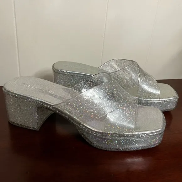 NWOT Jeffrey Campbell silver IridescentGlitter Bubblegum Platform Sandals