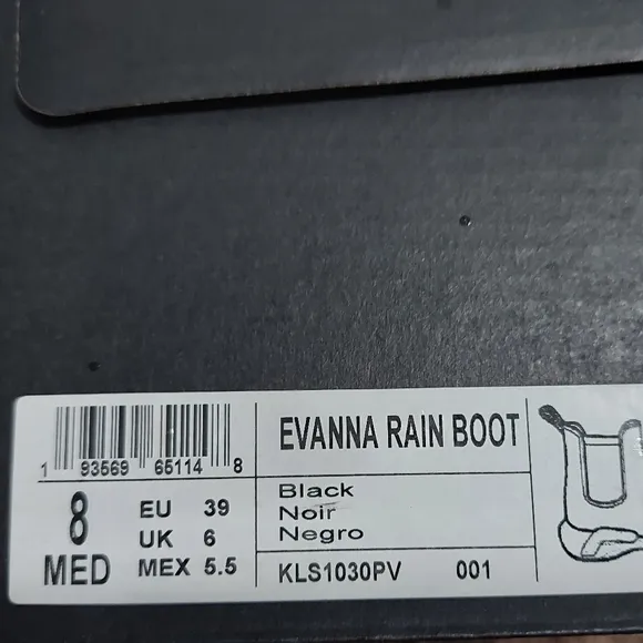 NWOT Kenneth Cole New York Evanna Rain Boot
