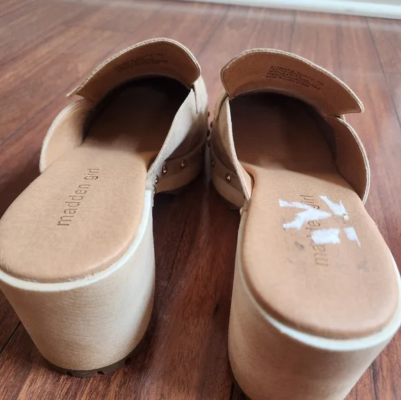 NWOT Madden Girl Platform shoes
