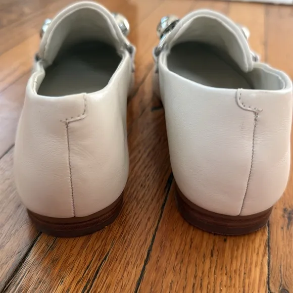 NWOT Marc Fischer Elena cream Loafers with Silver Accents 8M
