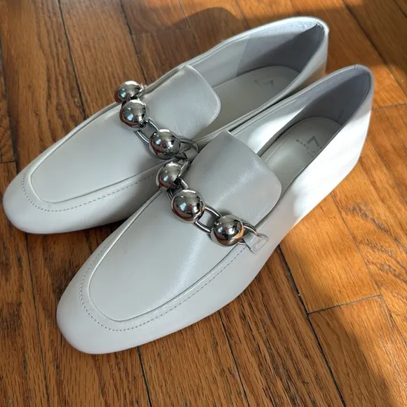 NWOT Marc Fischer Elena cream Loafers with Silver Accents 8M