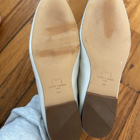 NWOT Marc Fischer Elena cream Loafers with Silver Accents 8M