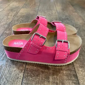nwot MIA brookie studded platform sandal in hot pink