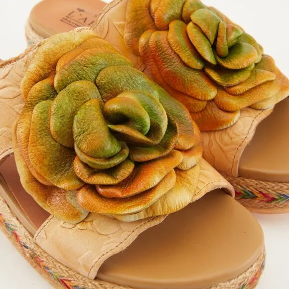 NWOT Spring Step L'Artiste Balharbor Leather Hand Painted Boho Sandals Size 40