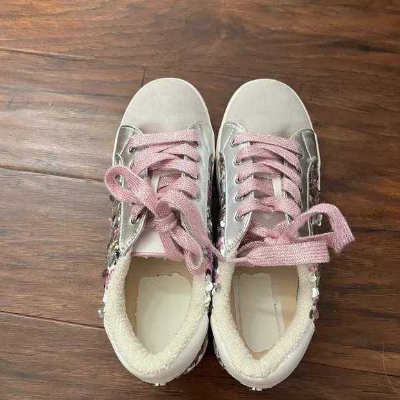 NWOT Steve Madden Emily Sneakers with Pink and Silver Sequins-Size 4