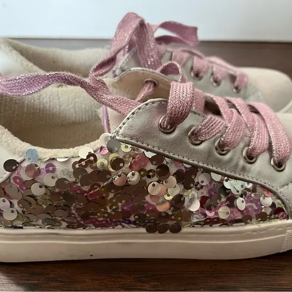 NWOT Steve Madden Emily Sneakers with Pink and Silver Sequins-Size 4