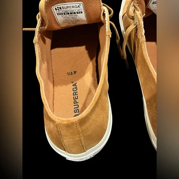 NWOT Superga genuine leather unisex athleisure shoes