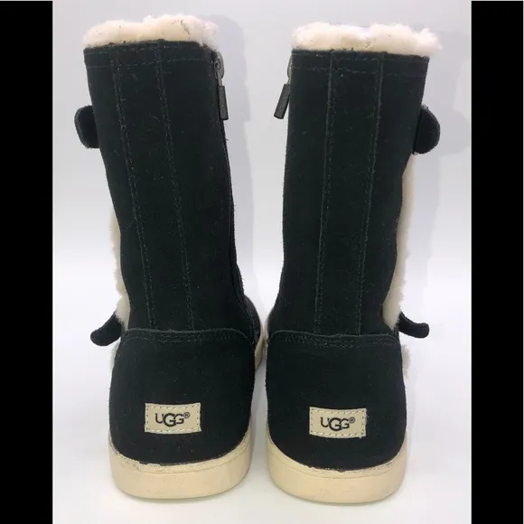 NWOT UGGpure Barley Boots Black