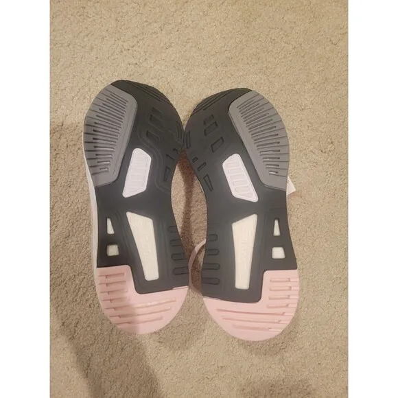 NWT Adidas Nebzed Super Running Shoes Sneakers Women Size 6/UK 4.5 Pink/ peach