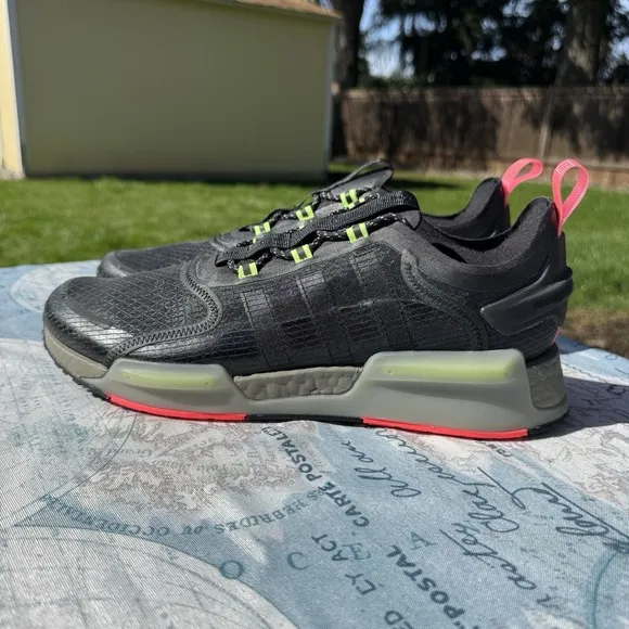 NWT! Adidas NMD_V3 Core Black Signal Green Men's Size 13 GW3064 Shoes Athleisure