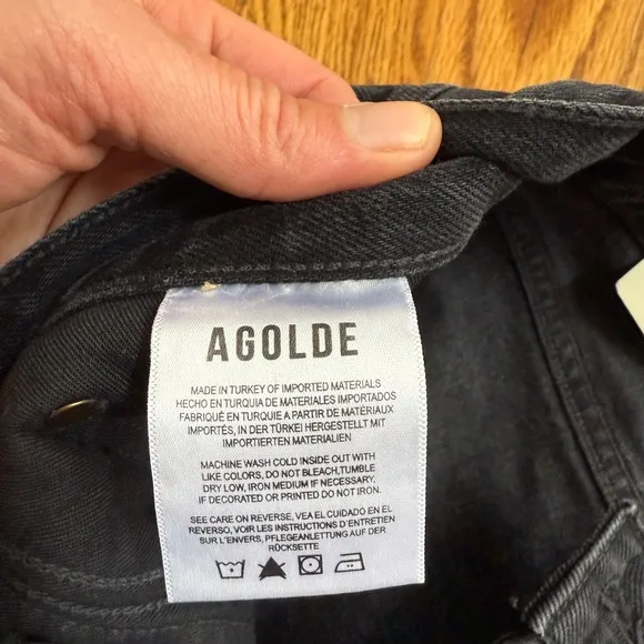 NWT Agolde Black Denim Low Rise Jorts