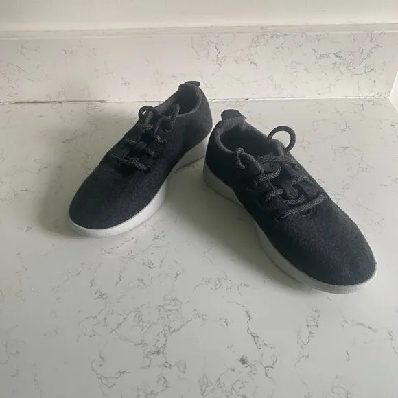 NWT Allbirds Women's Classic Black Wool Runners Sneakers Size 5 Athleisure