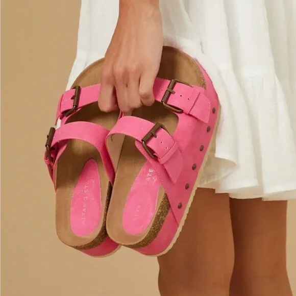 NWT Altar’d State Serena Platform Sandals