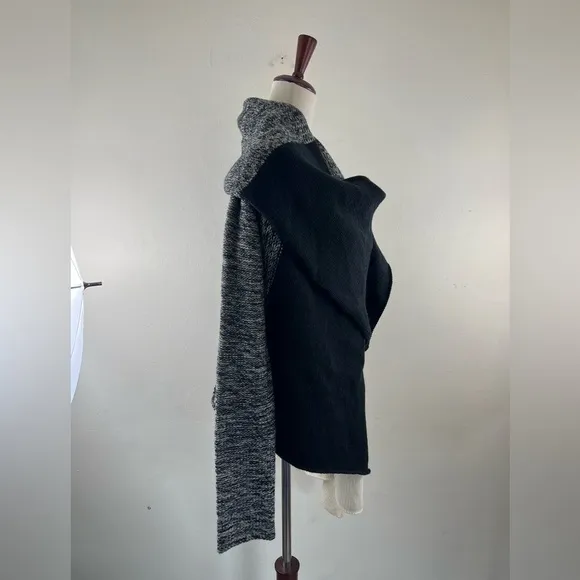 NWT BcbgMaxAzria Wool Cashmere Modern Cool Zipped Oversized Sweater Cardigan