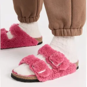 NWT Birkenstock Arizona Big Buckle Teddy Sandals Fuchsia Pink Size 37 Loungewear