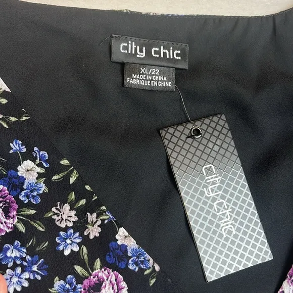 NWT City Chic Dress Wild Ditsy Dress Size XL/22