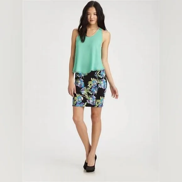 NWT, Elizabeth and James Floral Scuba Skirt