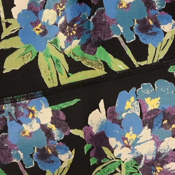 NWT, Elizabeth and James Floral Scuba Skirt