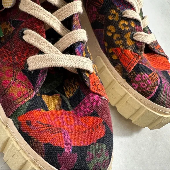 NWT FARM Rio Colorful High-Top Women's Sneakers Size 11/EUR 43