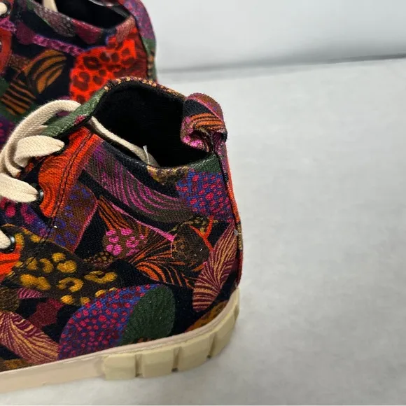 NWT FARM Rio Colorful High-Top Women's Sneakers Size 11/EUR 43
