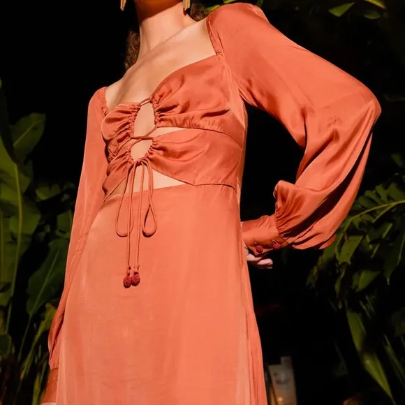 🌸NWT FARM XS Rio Satin Caramel Cutout Front-Tie Midi Dress