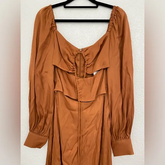 🌸NWT FARM XS Rio Satin Caramel Cutout Front-Tie Midi Dress