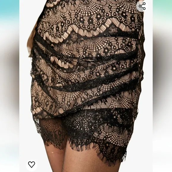 NWT Free People Zoey Lace Mini Skirt in Black  Size 8