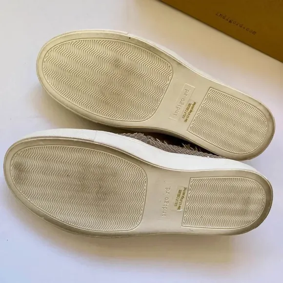 NWT Indigo Rd Women’s Kicky Tan Slip-On Shoes 6