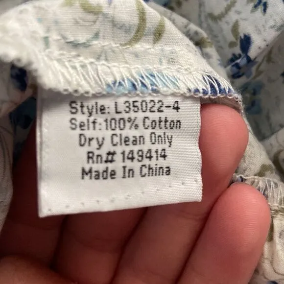 NWT Johnny Was Camille Smocked Floral-Print blue and white Midi Dress Sz S
