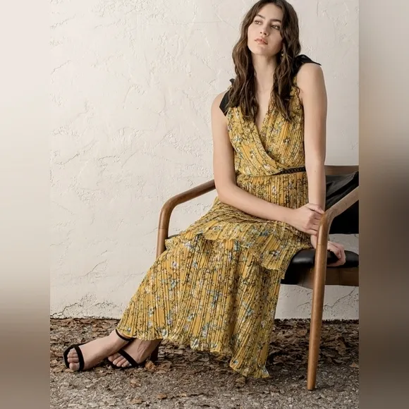NWT Lulu's Such Sophistication Yellow Floral Print Pleated Maxi Dress Size XS
