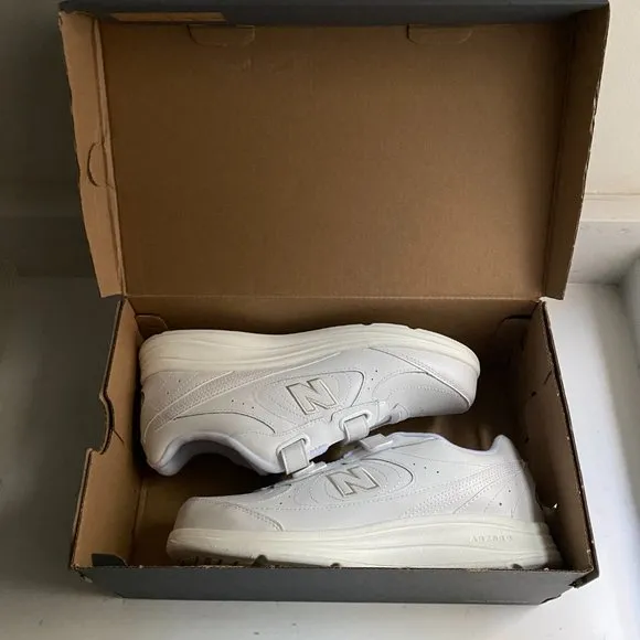 NWT New Balance 577 Women’s Leather Walking White Sneaker Size 10W WW577VW Fall