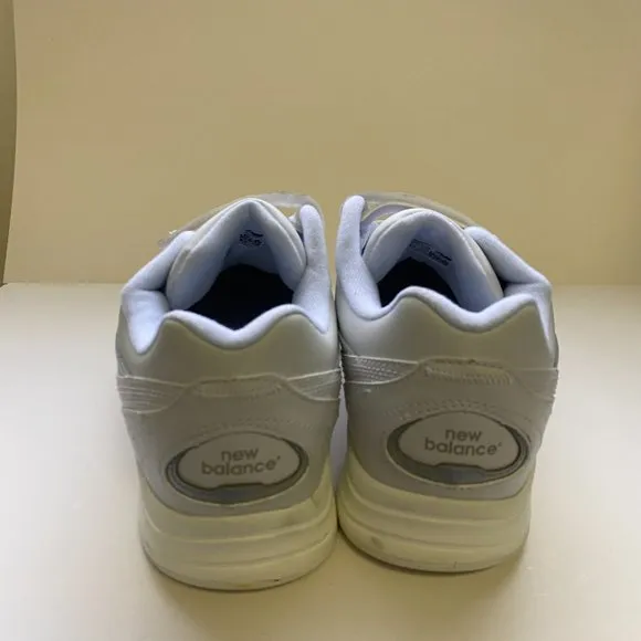 NWT New Balance 577 Women’s Leather Walking White Sneaker Size 10W WW577VW Fall