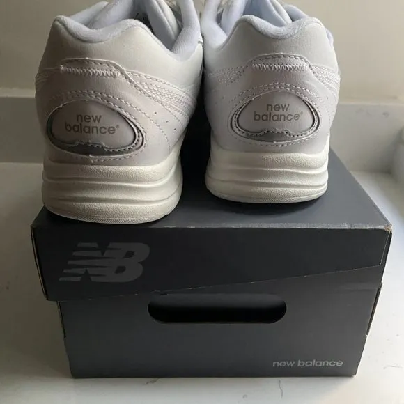 NWT New Balance 577 Women’s Leather Walking White Sneaker Size 10W WW577VW Fall