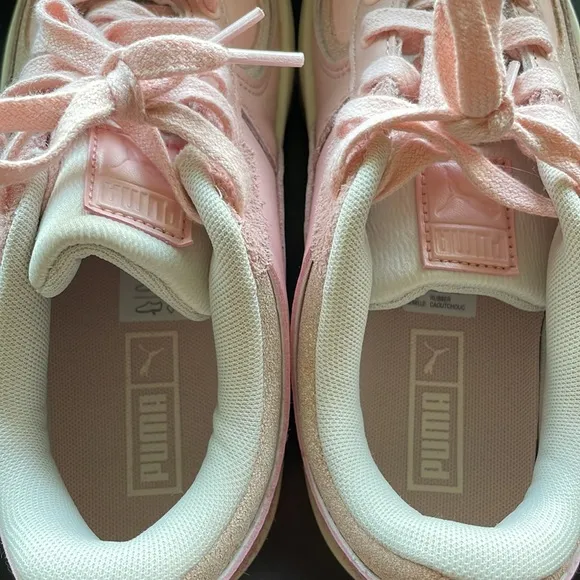 NWT pink puma sneakers “cali dream thrifted” size 6