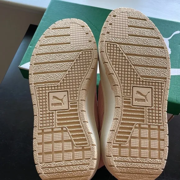 NWT pink puma sneakers “cali dream thrifted” size 6