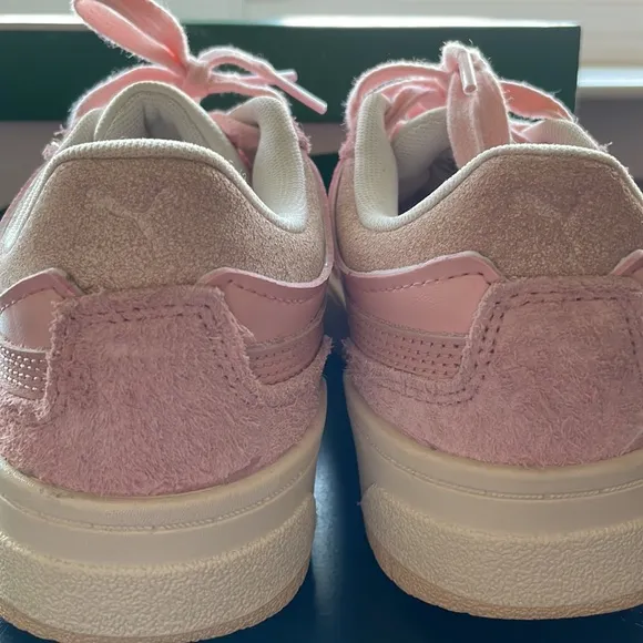 NWT pink puma sneakers “cali dream thrifted” size 6
