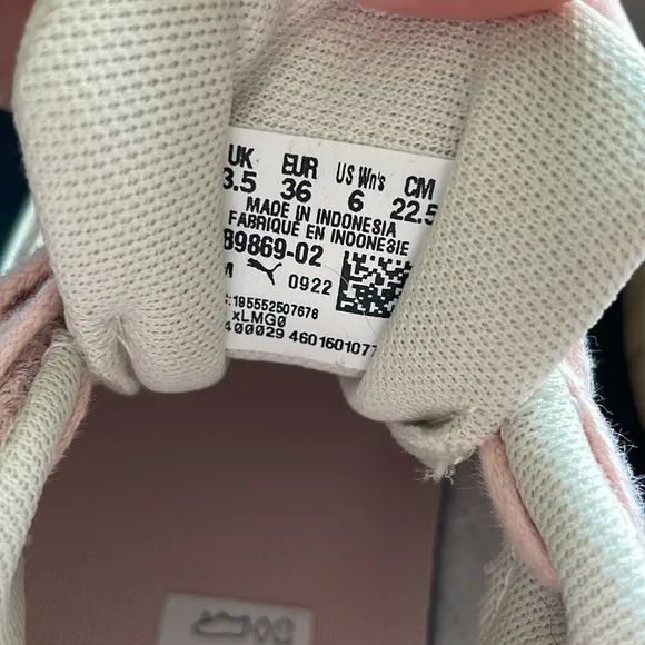 NWT pink puma sneakers “cali dream thrifted” size 6