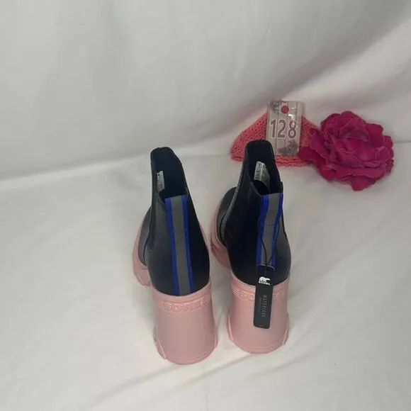 NWT Sorel Brex Heel Chelsea Boots Black/Pink Size 9