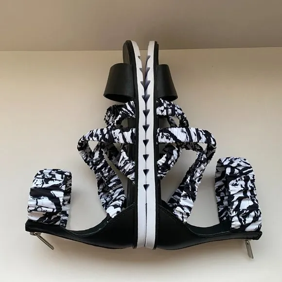 NWT Sorel Ella II Women’s Black and White Strappy Sandals Size 9