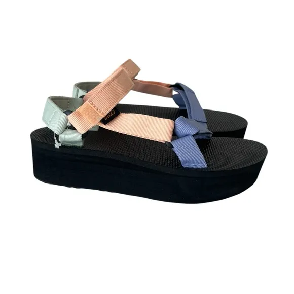 NWT Teva Free people platform Sandals 8 summersalt pastel