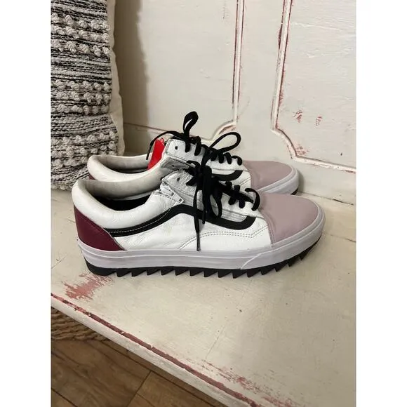 NWT Vans men’s size 12 leather shoes sneakers Old Skool?
