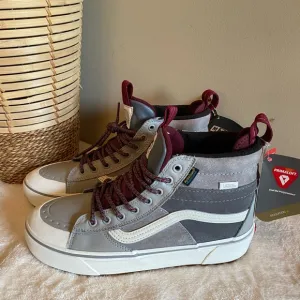 NWT Vans MTE 2 Mens 8/ Women 9.5 Grey&amp; Burgundy Sneakers