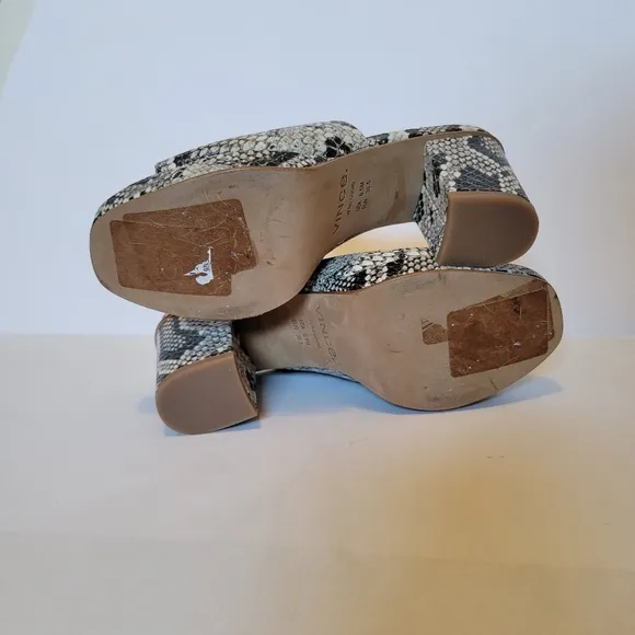 NWT Vince Wyatt Snake Embossed Leather Platform Heel Sandals