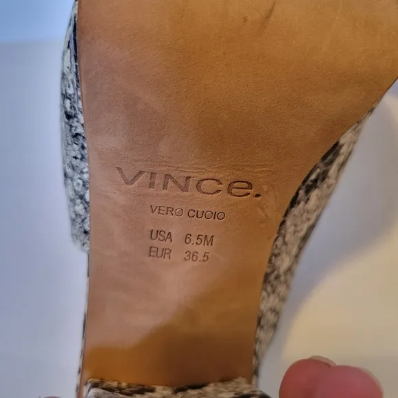 NWT Vince Wyatt Snake Embossed Leather Platform Heel Sandals
