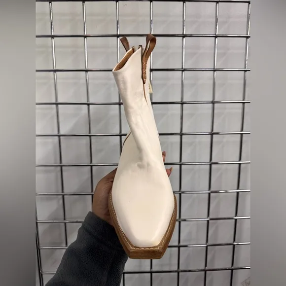 NWT We The Free Wesley Ankle Boots Bone Color Womens size 39.5