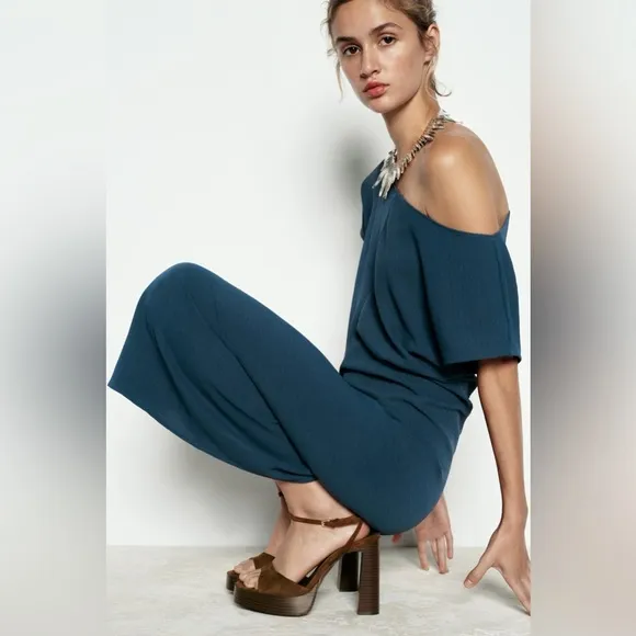 NWT. Zara Brown Suede Chunky Heeled Platform Sandals. Size 10..