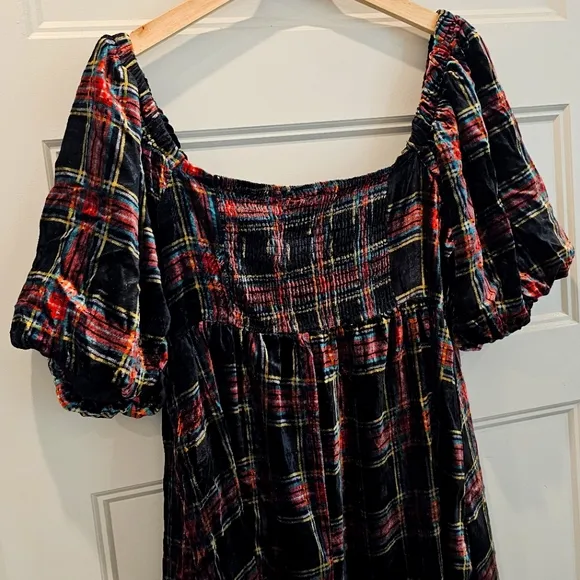 NY&amp;C Plaid Velvet Puff Sleeve Dress Sz L