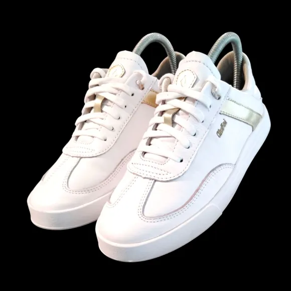 OluKai Ha'upu Leather Sneakers Sz 7.5