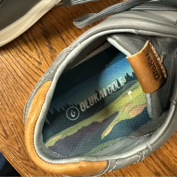 OluKai Men's Wai'alae Spikeless Golf Shoes Leather Sneaker Size 9.5 Stone Gray